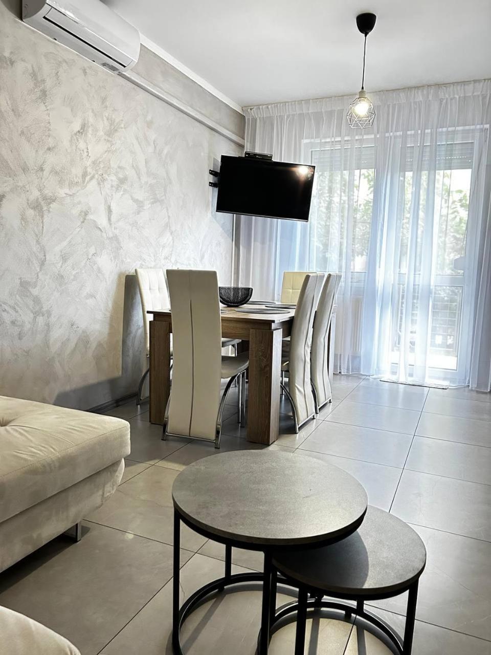 Sunhouse Apartman Hajdúszoboszló 外观 照片