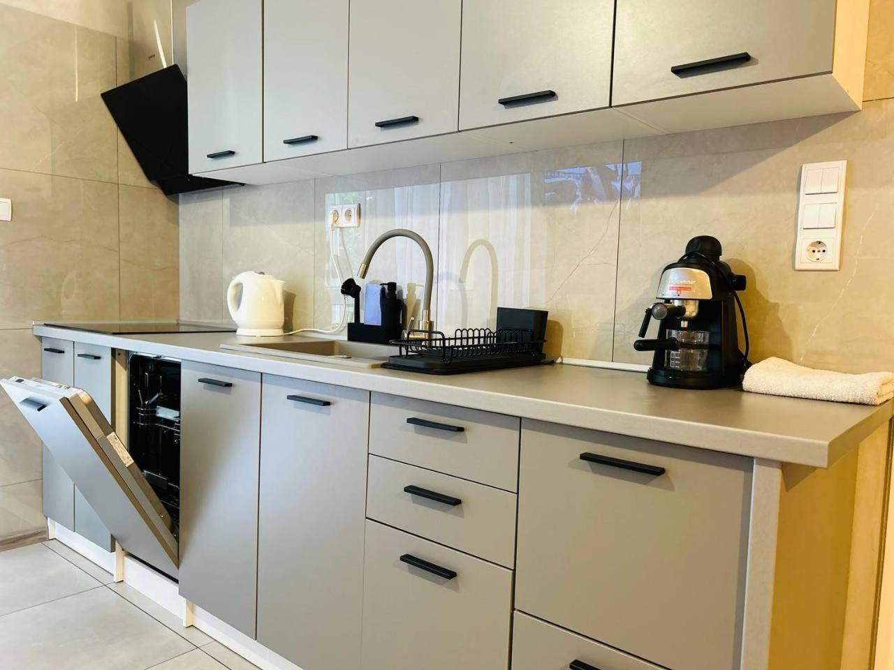 Sunhouse Apartman Hajdúszoboszló 外观 照片